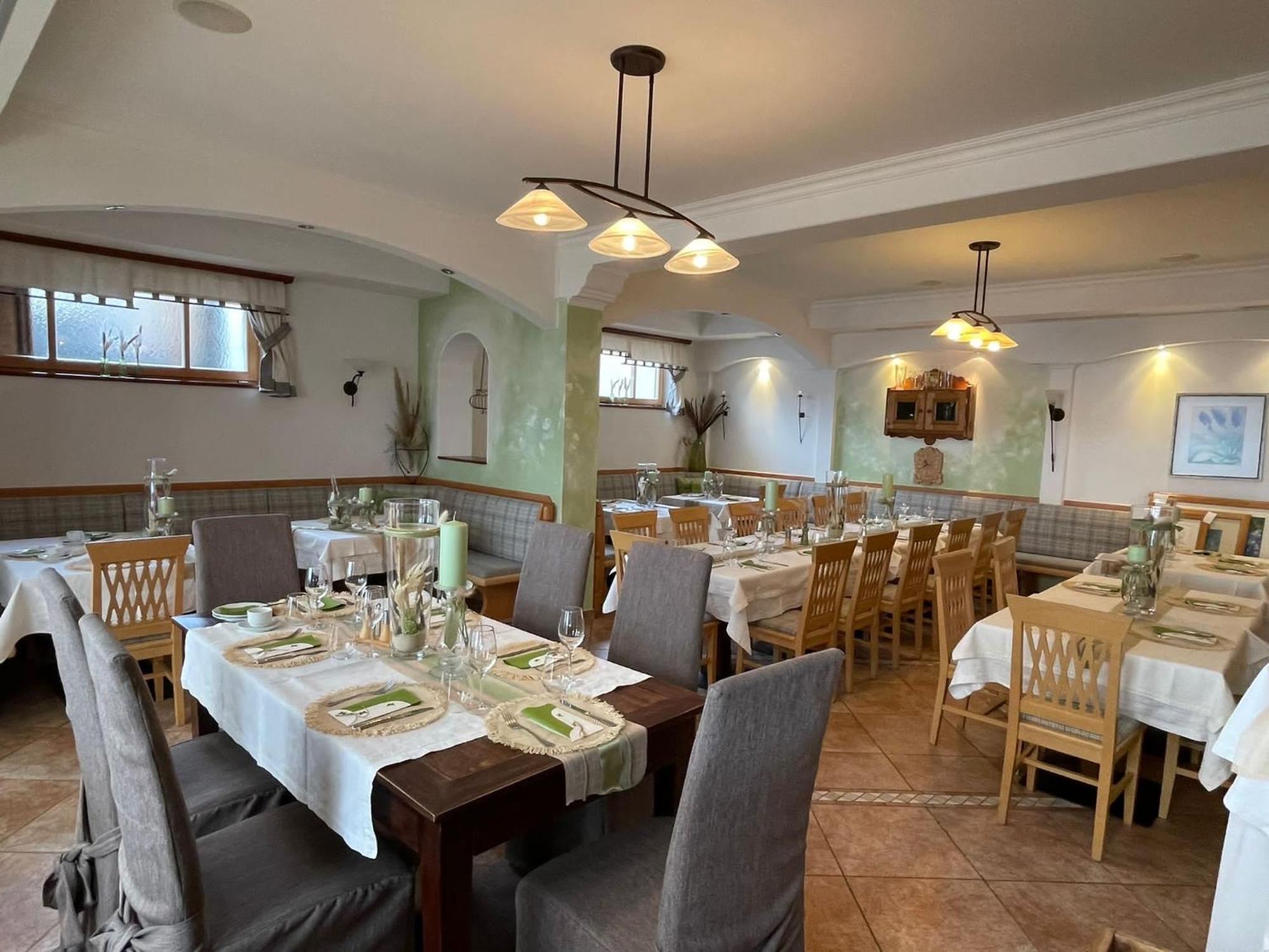 Gasthof Pension Perauer Lieserhofen Kültér fotó